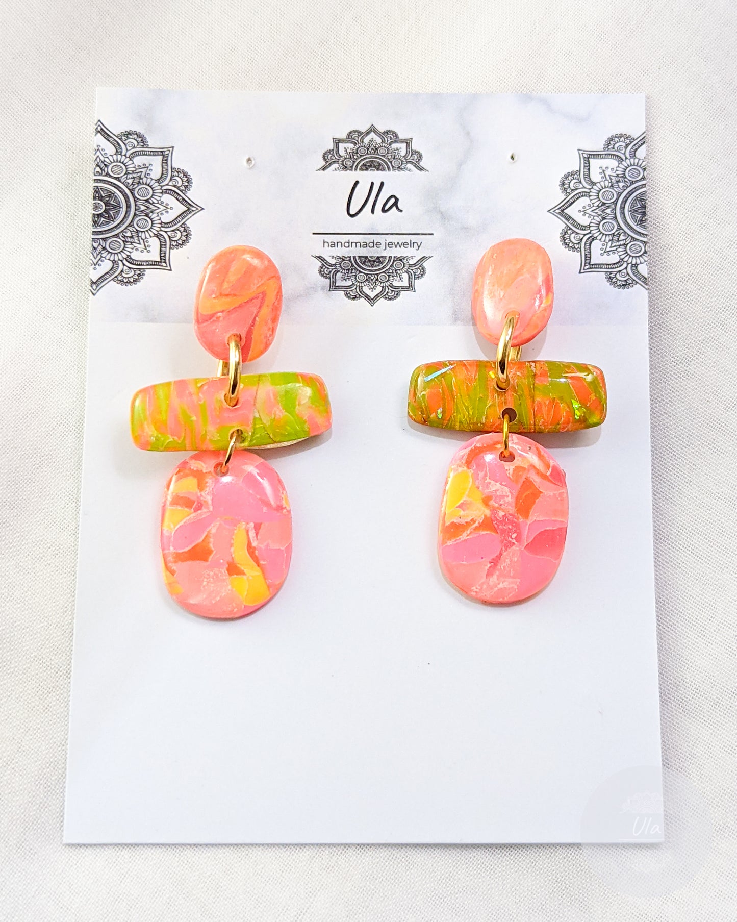 Aanya Dangle Earrings Pink