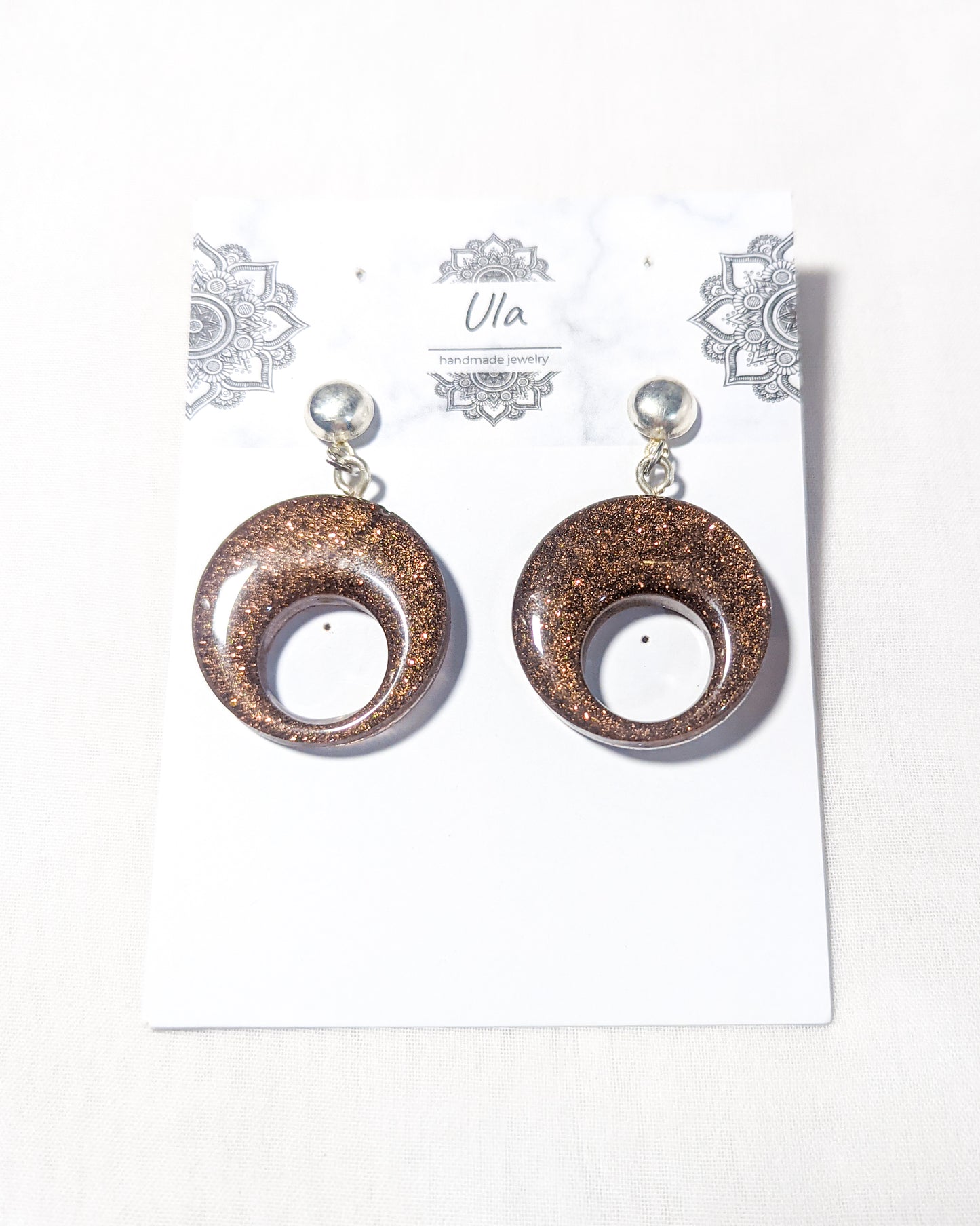 Victoria Dangle Earrings Brown
