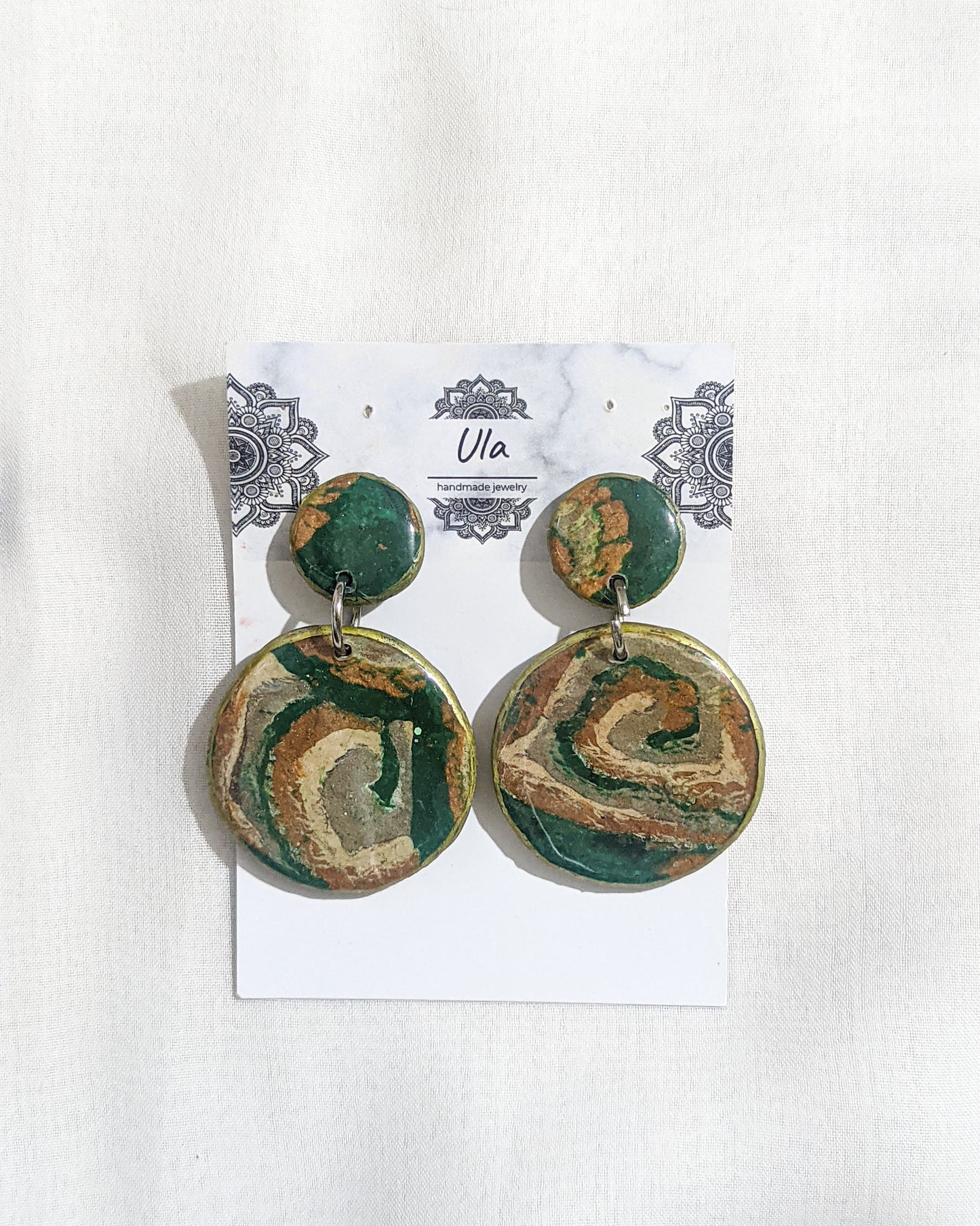Vera Dangle Earrings Green