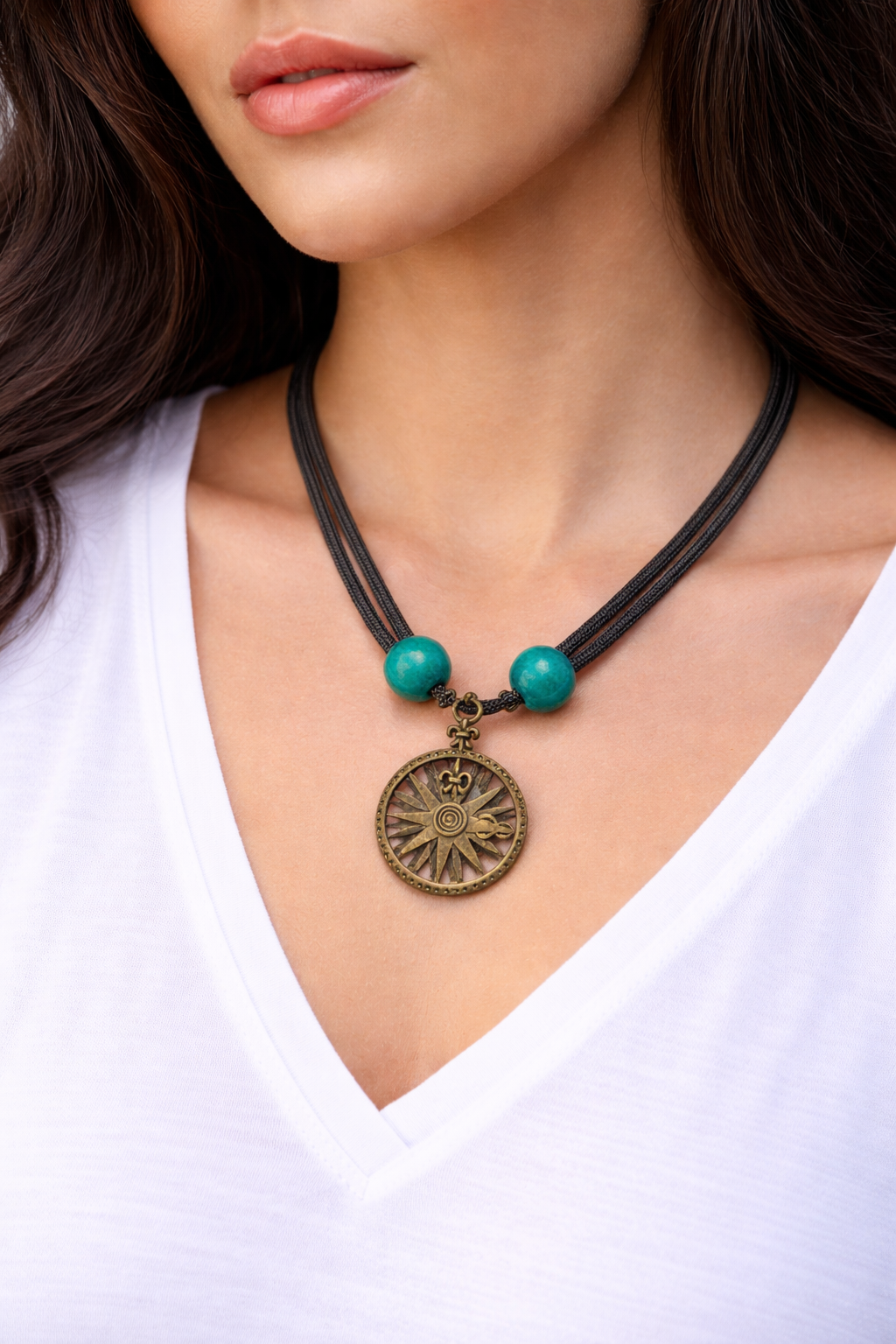 Vida Necklace