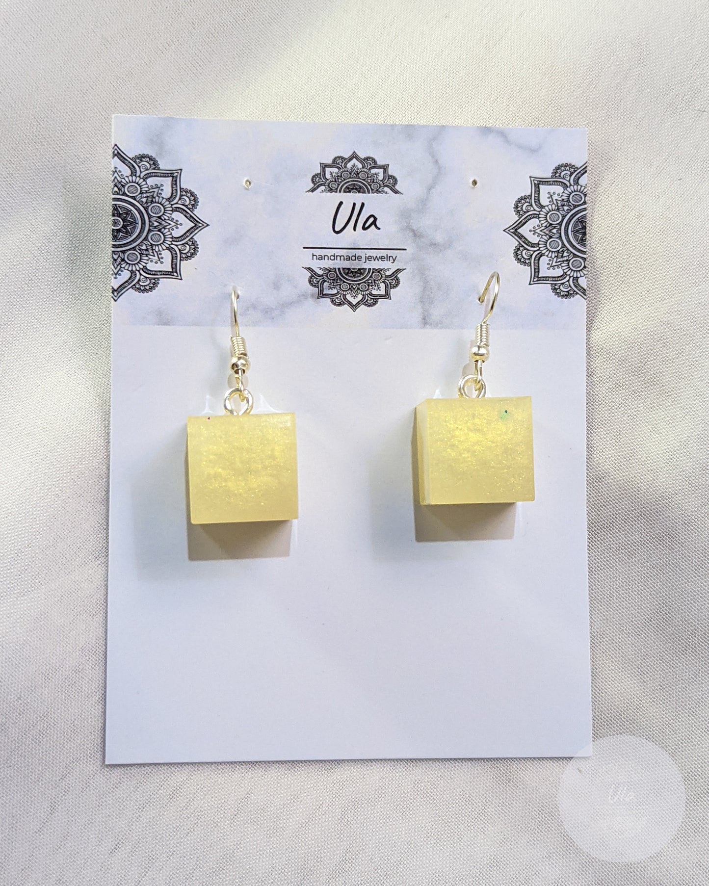 Suki Earrings Ivory