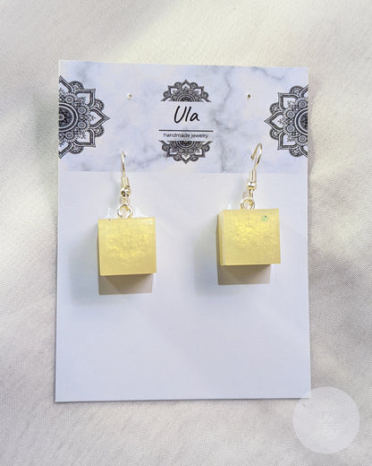 Suki Earrings Ivory