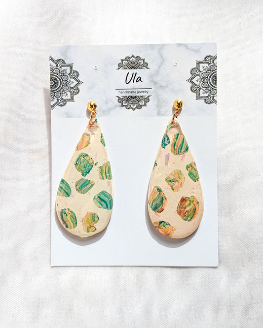 Dewdrop Earrings White